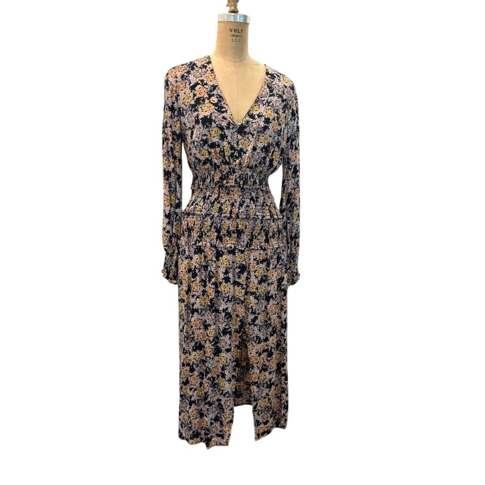 Floral Long Sleeve Midi Dress‎ – Feminine & Flattering Timeless Elegance Size M